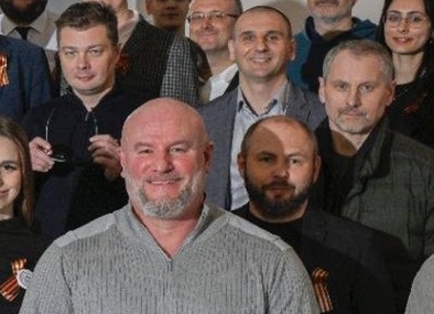 Валентин (на передньому плані) та Костянтин Македонські (крайній з права)