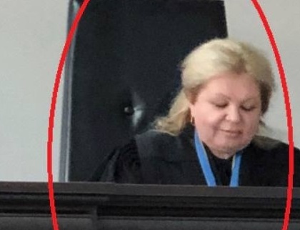 Суддя Лариса Богомолова