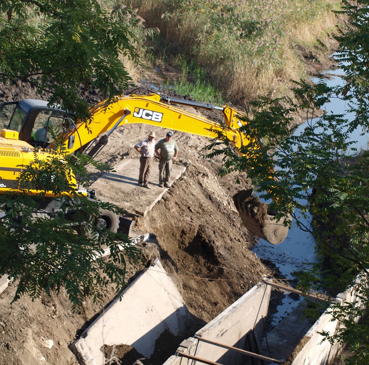Спуск воды Софиевский ставок