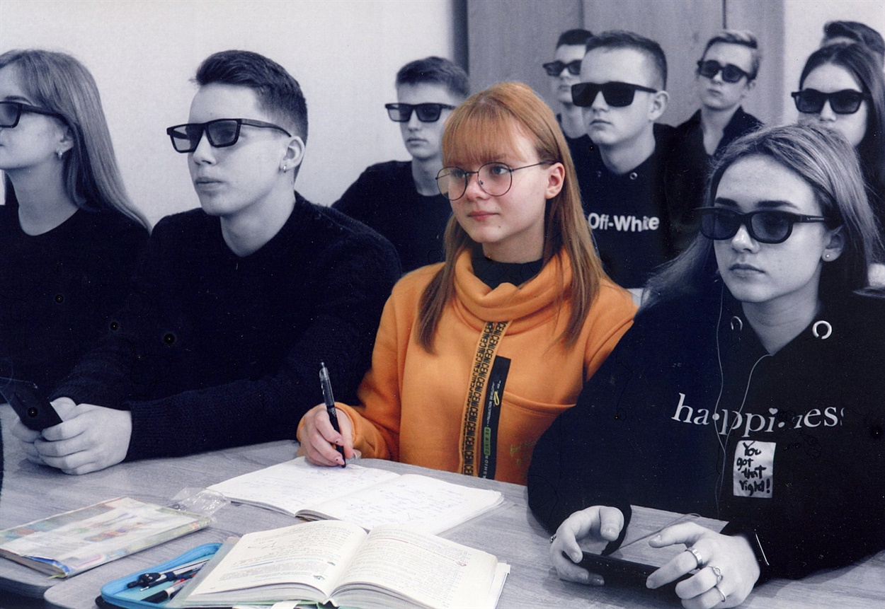 Одна, що не потрапила до мережі