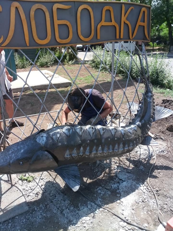 Одним из победителей общественных инициатив прошлого года стал проект стелы при въезде на Слободку.