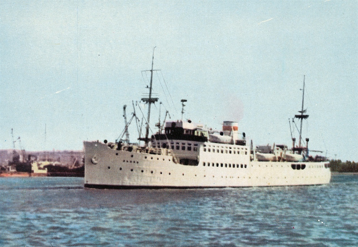 Теплоход в порту, 1964 год