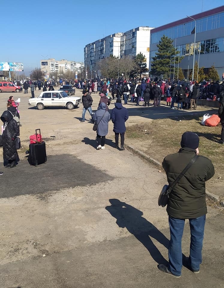 Збір машин для відправлення у Запоріжжя.