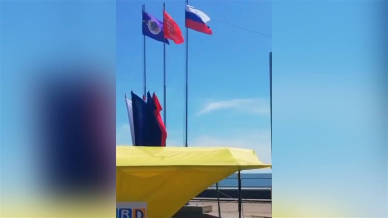 Окупанти "прикрасили" Приморськ площу