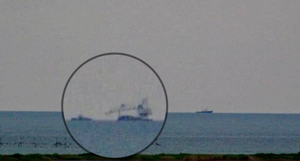 Вид на Білосарвйську затоку з боку Бердянська( з мікрорайону Макорти)