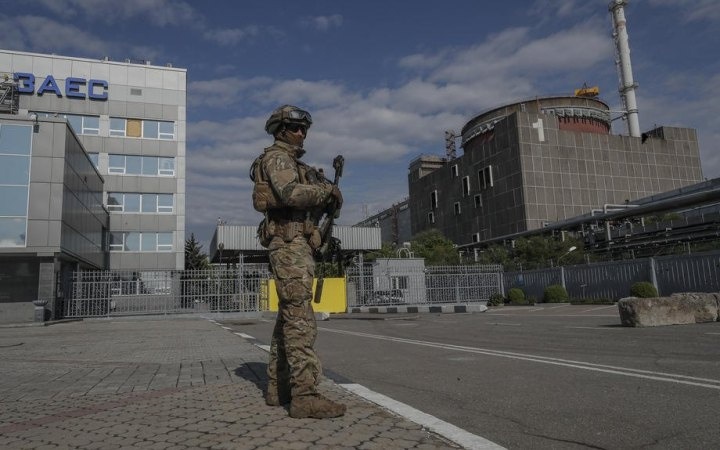 російський військовий на ЗАЕС
