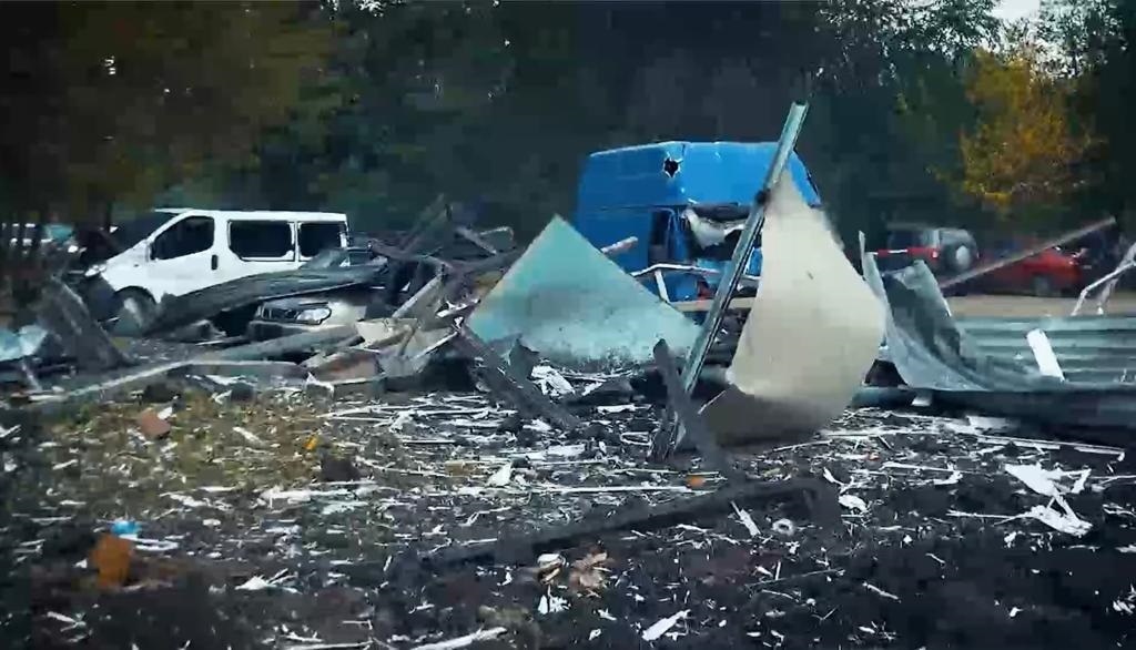 Наслідки обстрілу цивільної автоколони на Оріхівському шосе у Запоріжжі