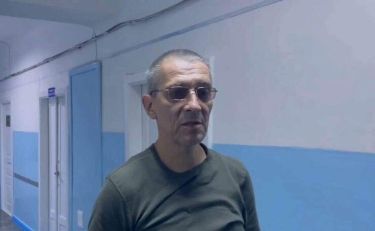 Мірошниченко у міській лікарні Бердянська під час інтерв'ю російському змі