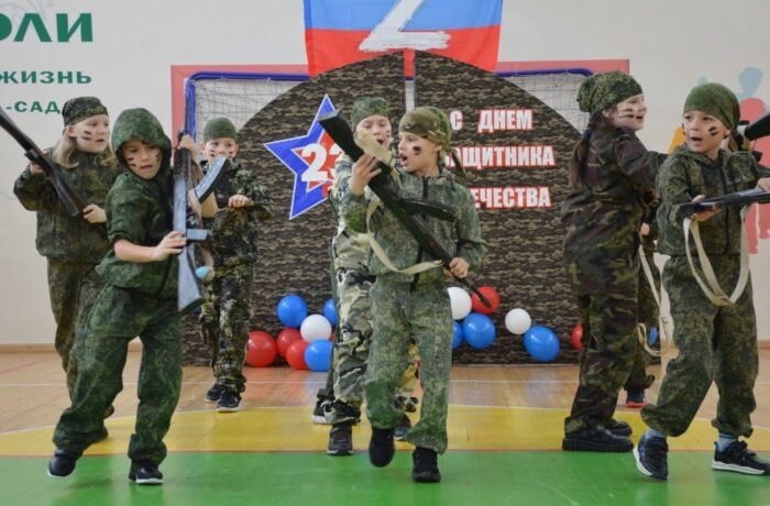 Військову підготовку вже запровадили в школах окупованого Криму