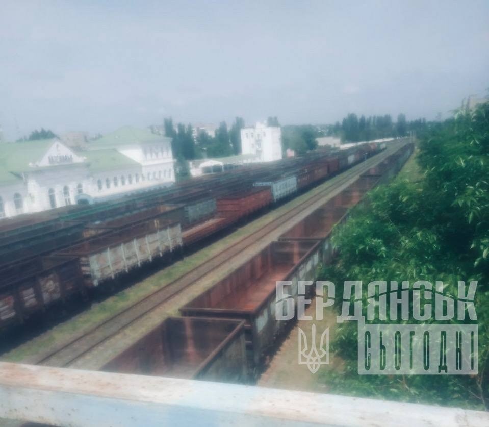 Рух вантажних потягів через станцію Бердянськ