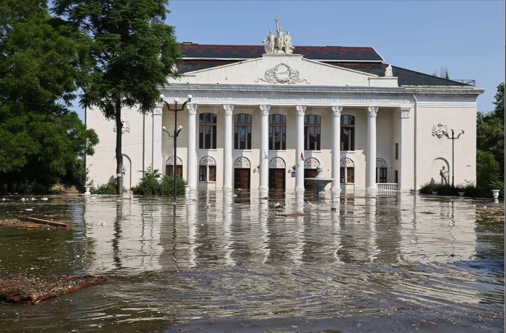 Затоплена окупована Нова Каховка