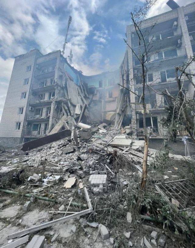 Наслідки вдалого влучання по місцю базування офіцерского складу окупантів на базі "Сонячна"