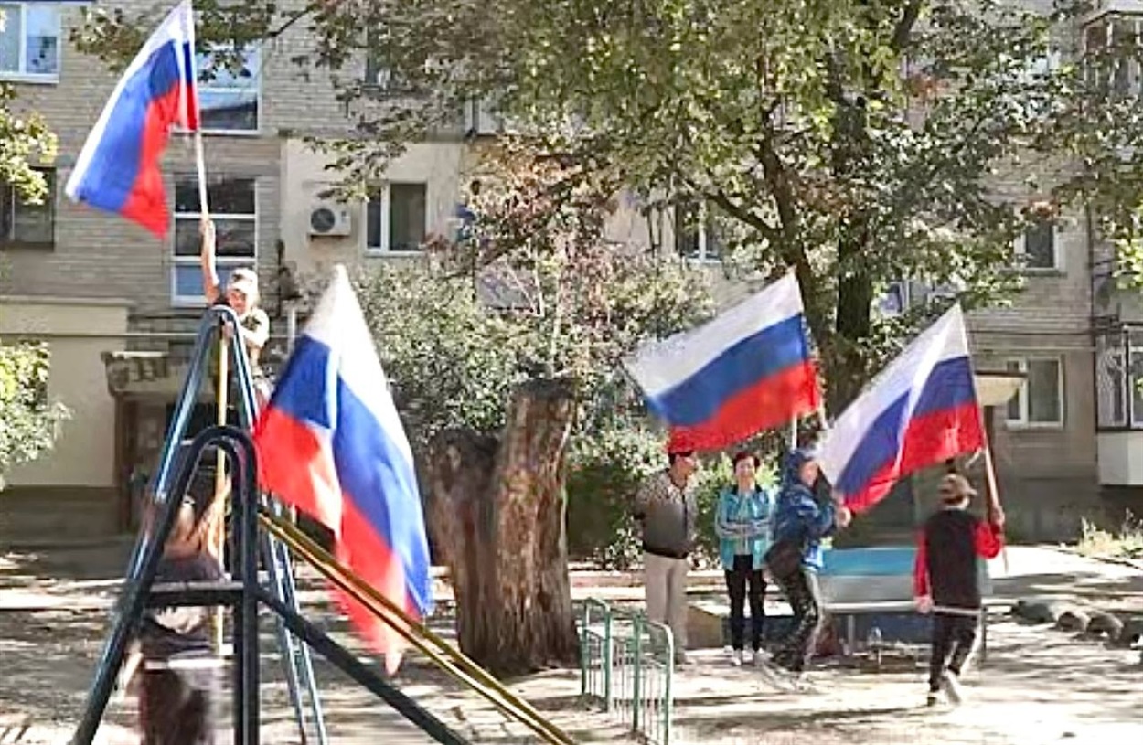 Показове святкування на камери в Мелітополі