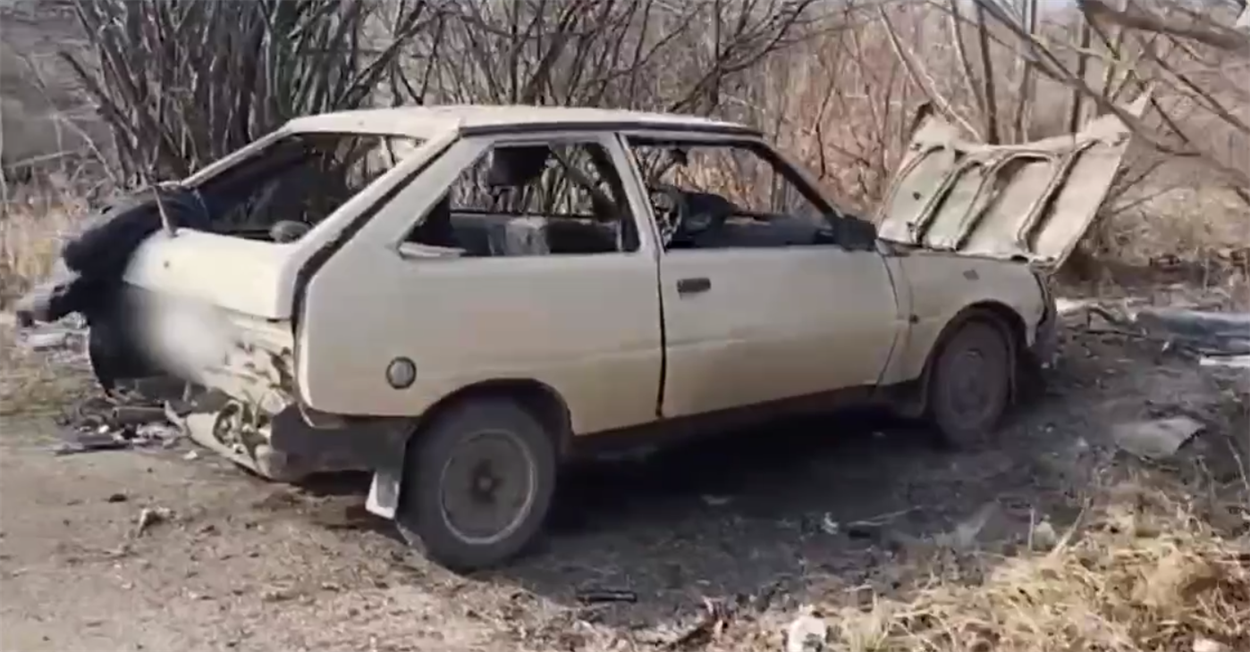Автівка зрадниці Олени Ільїної, підірвана силами спротиву у Бердянську