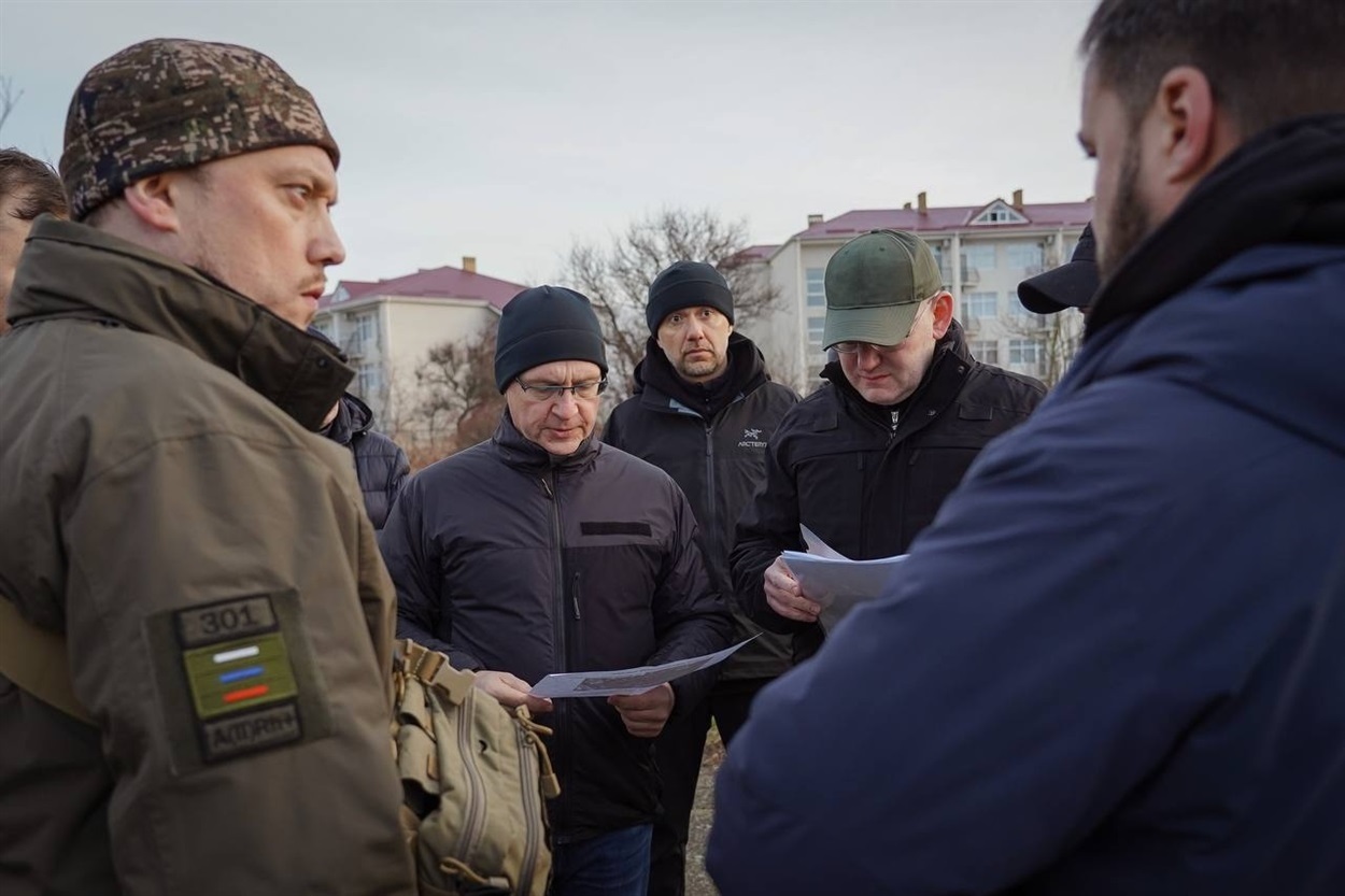Путіський ідеолог Кірієнко на будівництві центрів пропаганди та військового вишкілу для дітей та молоді у Бердянську