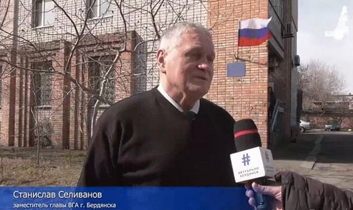 Селіванов дає інтерв'ю пропагандистам в якості заступника мера Бердянська Сауленка